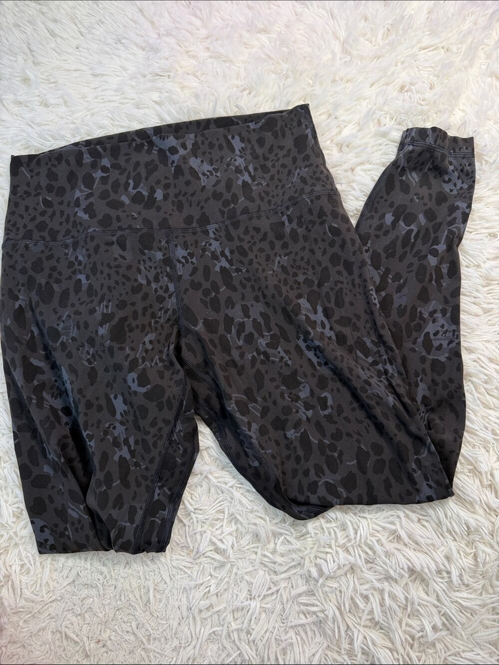 Lululemon Align High-Rise Pant 28" Cheetah Camo Deep Coal Multi